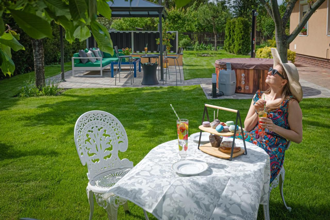 Sunny Garden Pihenőház Siófok Esterno foto