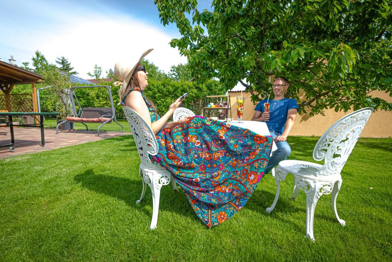Sunny Garden Pihenőház Siófok Esterno foto